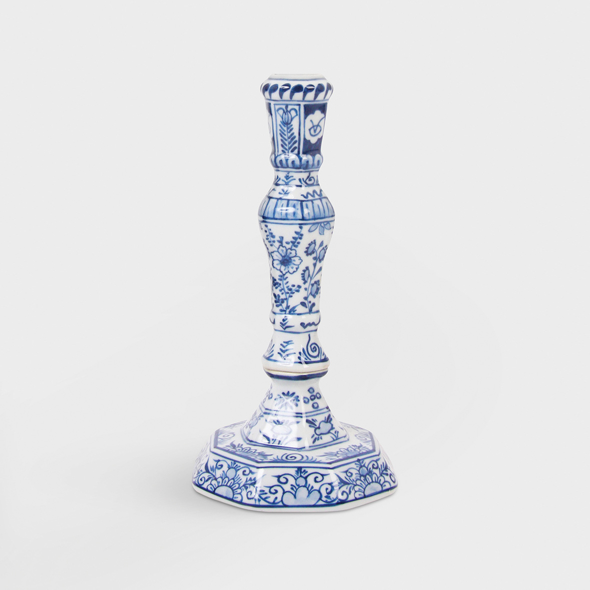 Candle holder delftware
