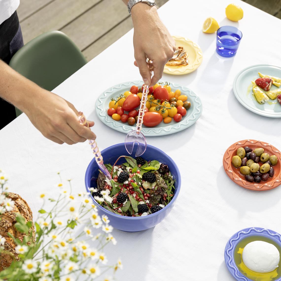 Salad server sling pink